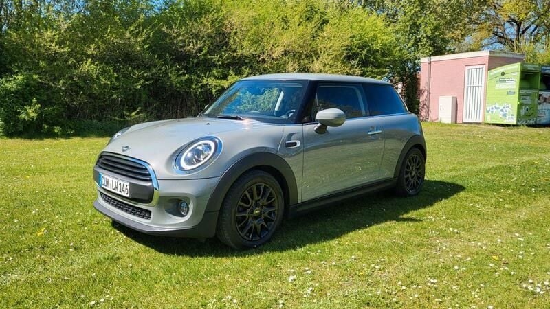 Grau Gebraucht 2021 Mini Cooper Kleinwagen | 17.500 € (Guter Preis) - Bild 1/4