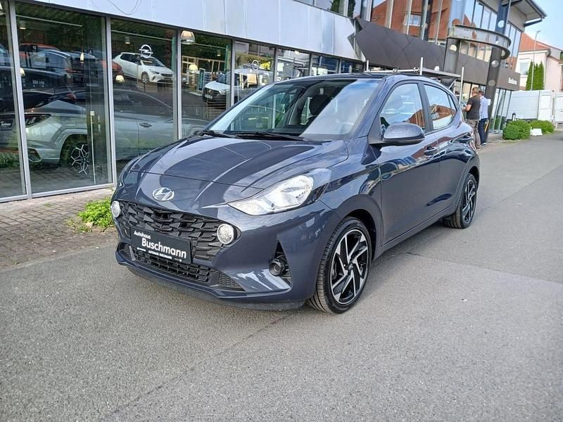 Gebraucht 2023 Hyundai i10 Trend Kleinwagen | 17.490 € (Fairer Preis) - Bild 1/1