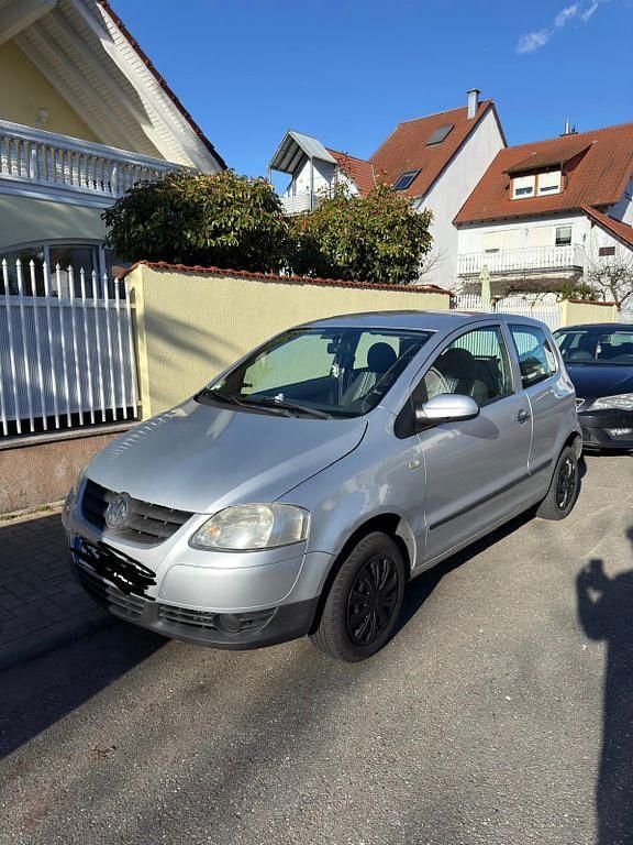 Gebraucht VW Fox 54 PS (39 kW) 2006 Grau Kleinwagen