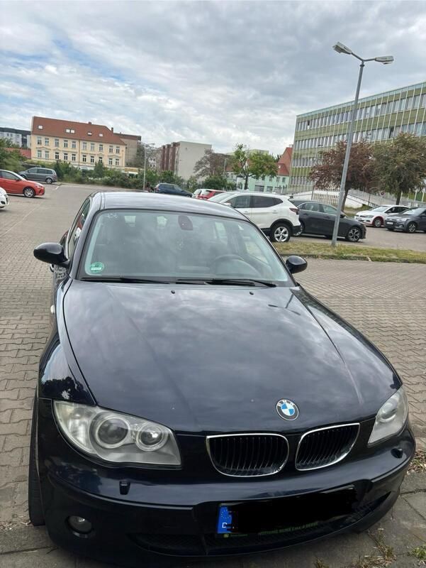 Blau Gebraucht 2006 BMW 120 Kleinwagen | 4.650 € (Fairer Preis) - Bild 1/4