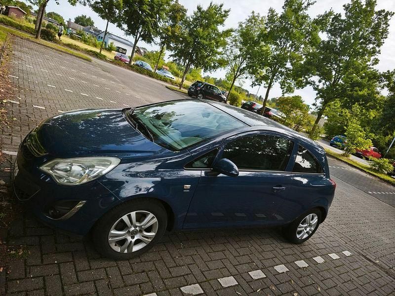 Blau Gebraucht 2011 Opel Corsa Innovation Kleinwagen | 2.950 € (Fairer Preis) - Bild 1/4