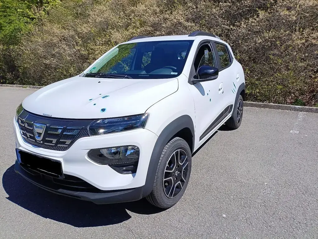 Gebraucht Dacia Spring Essentiel 33 kW (45 PS) 2022 Weiß Kleinwagen
