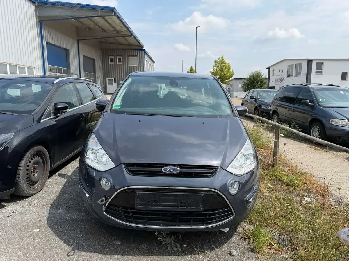 Gebraucht Ford S-MAX Titanium 163 PS (119 kW) 2012 Schwarz Van / Kleinbus