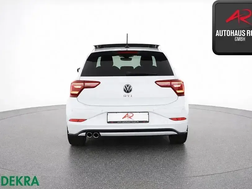 Gebraucht VW Polo Active 207 PS (152 kW) 2023 Pure white Kleinwagen
