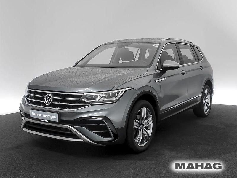 Gebraucht VW Tiguan Allspace Elegance 150 PS (110 kW) 2021 Platinum grey metallic SUV