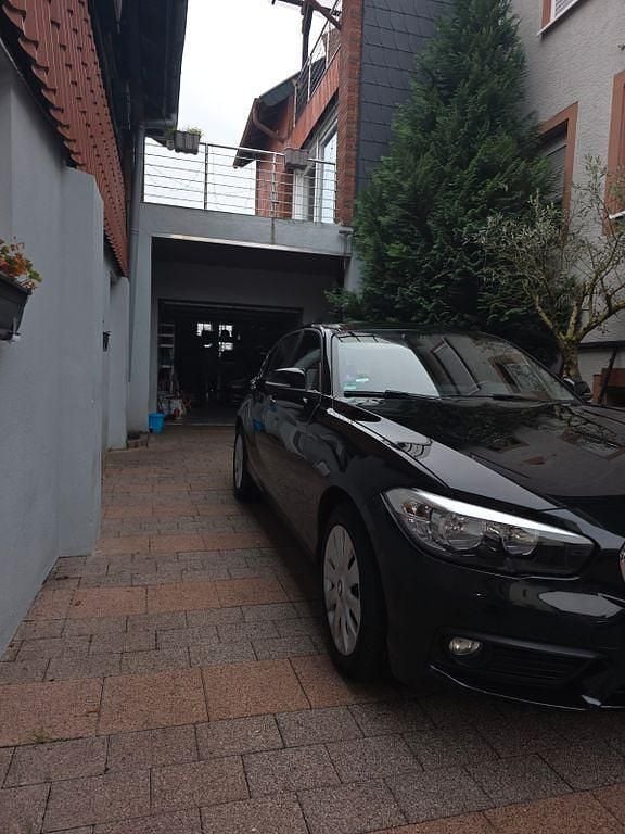 Second-hand BMW 116 Advantage 109 CP (80 kW) 2016 Negru Hatchback