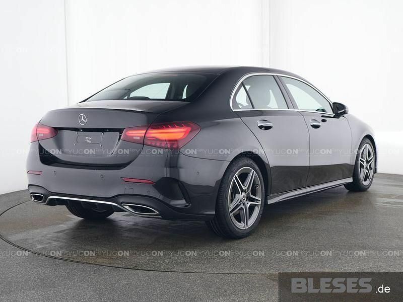 Gebraucht Mercedes A180 Advanced Plus 136 PS (100 kW) 2025 Lack kosmosschwarz Limousine
