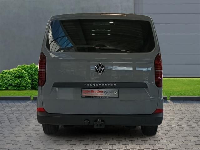 Neu VW T7 150 PS (110 kW) 2026 Grau Van