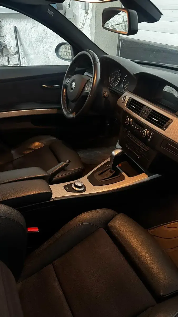 Brugt BMW 325 Performance 197 HK (144 kW) 2007 Grå Stationcar