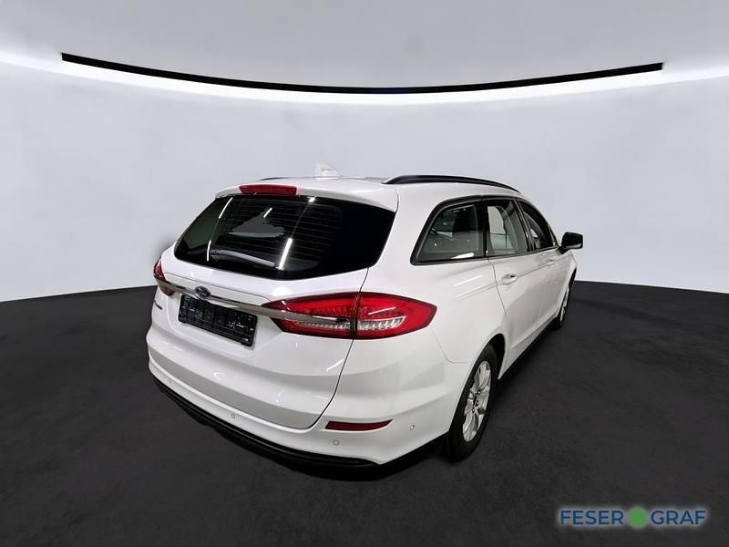 Gebraucht Ford Mondeo Trend 150 PS (110 kW) 2021 Frostweiß Kombi