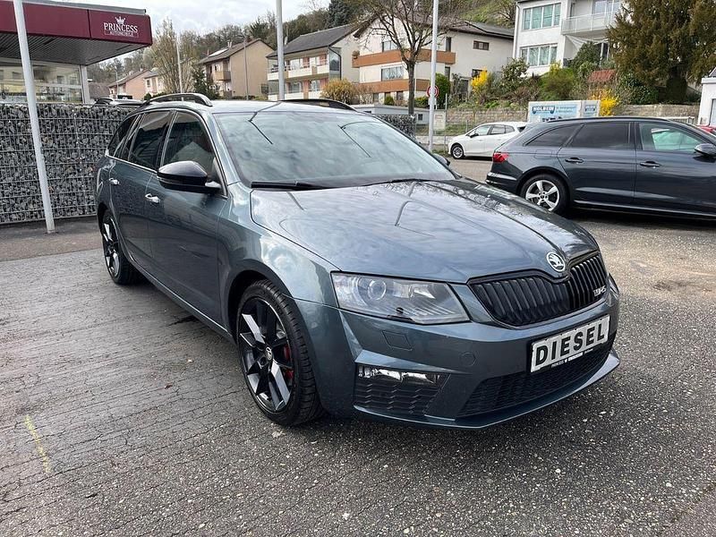 Gebraucht Skoda Octavia RS 184 PS (135 kW) 2016 Quarzgrau Kleinwagen