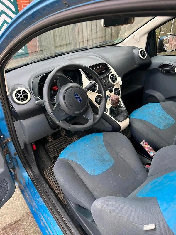 Gebraucht Ford Ka 95 PS (69 kW) 2010 Blau Kleinwagen