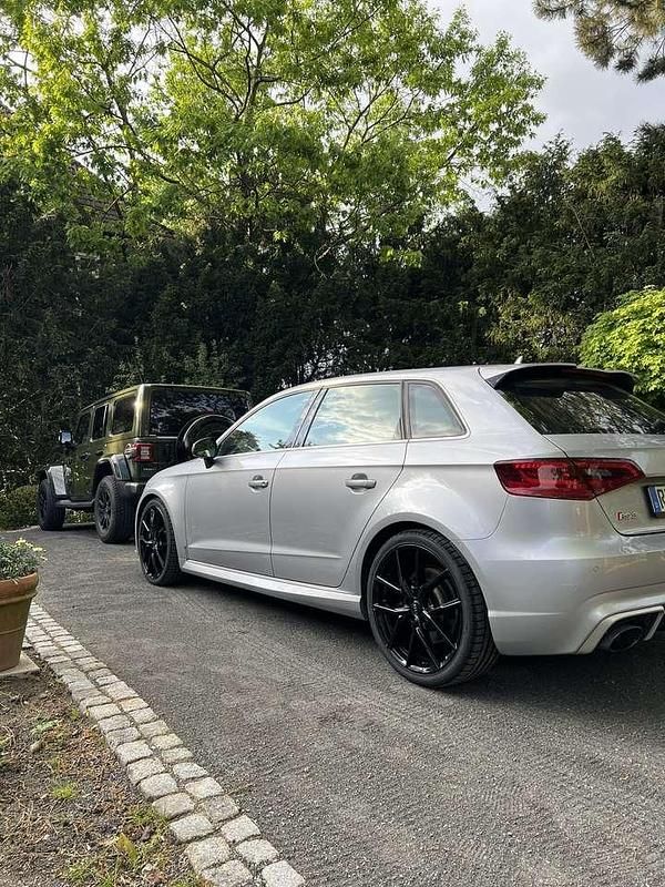 Gebraucht 2016 Audi RS3 Performance Kleinwagen | 36.500 € (Fairer Preis) - Bild 1/4