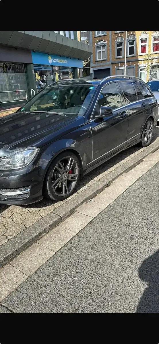 Gebraucht Mercedes C300 AMG 231 PS (169 kW) 2011 Schwarz Kombi