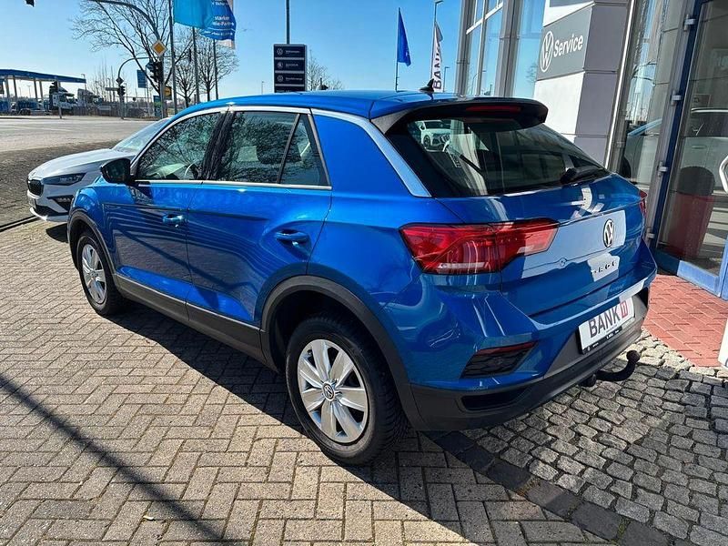 Gebraucht VW T-Roc Basis 116 PS (85 kW) 2019 Blau SUV
