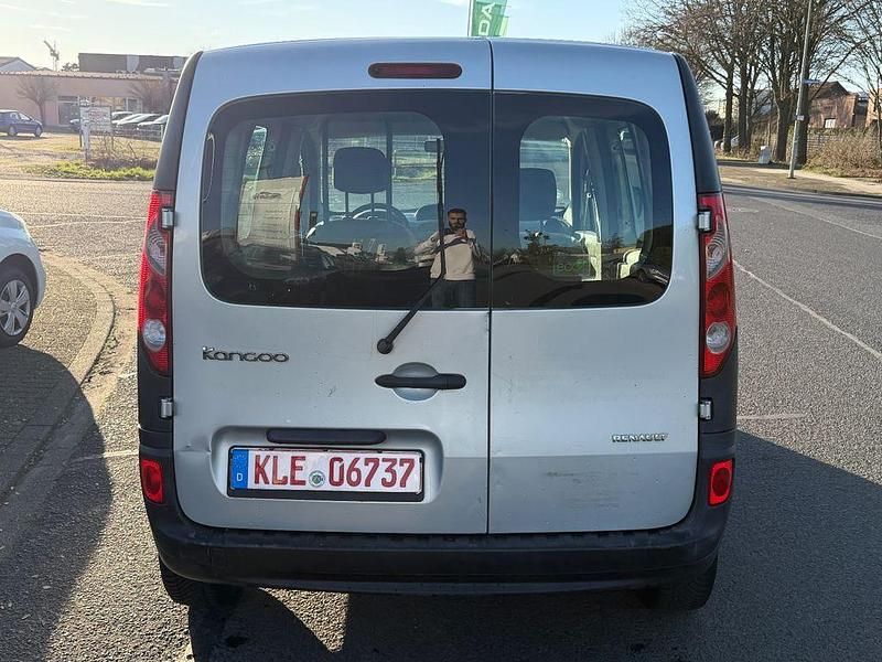 Gebraucht Renault Kangoo 68 PS (50 kW) 2009 Grau Van / Kleinbus