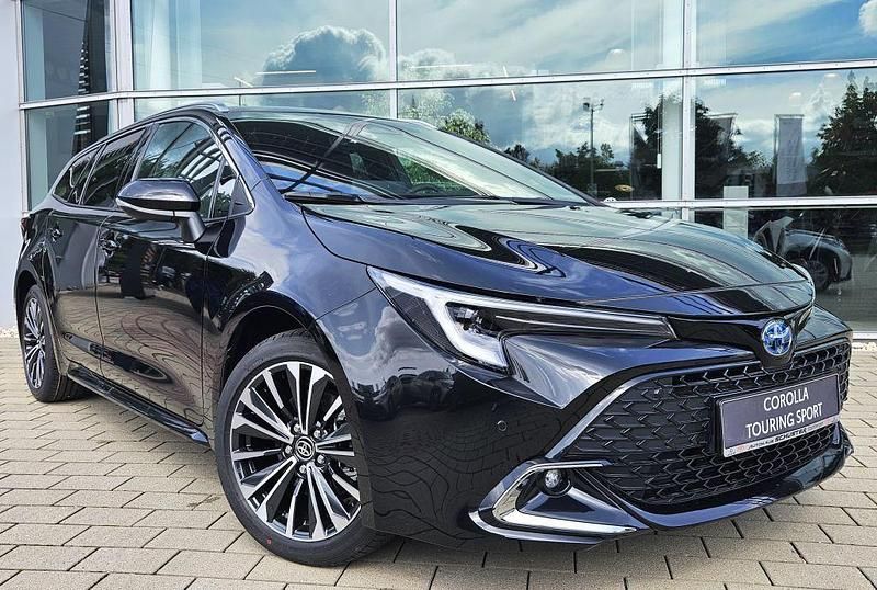 Mysticschwarz mica Neu 2025 Toyota Corolla Kombi | 34.990 € (Fairer Preis) - Bild 1/4
