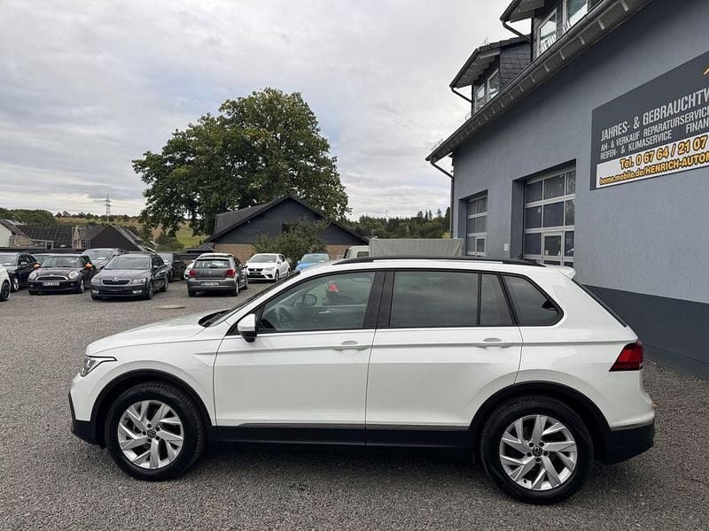 Gebraucht VW Tiguan Life 150 PS (110 kW) 2022 Weiß SUV