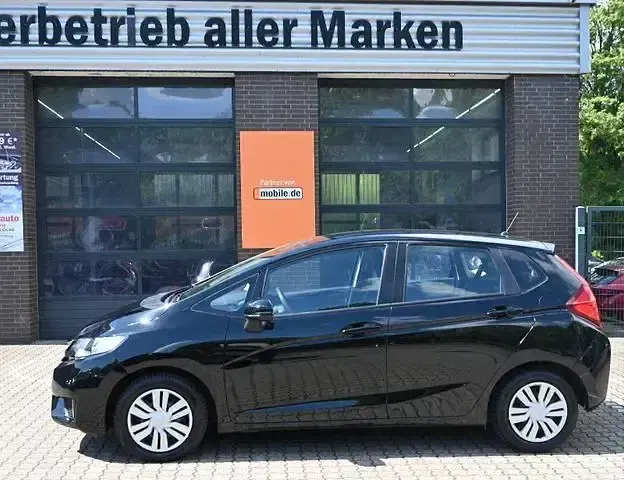Gebraucht Honda Jazz Trend 102 PS (75 kW) 2017 Schwarz Kleinwagen