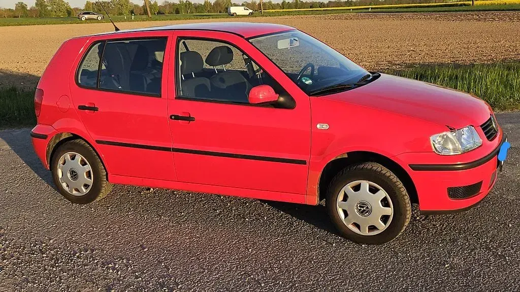 Gebraucht VW Polo 50 PS (36 kW) 2000 Rot Limousine