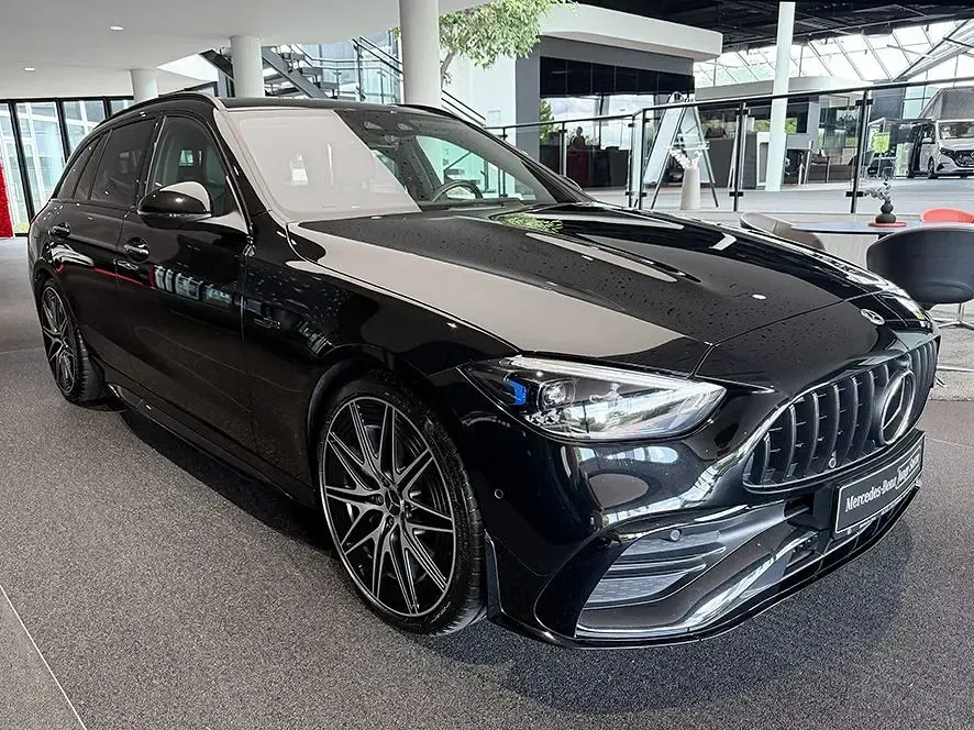 Gebraucht Mercedes C43 AMG AMG 408 PS (300 kW) 2023 Schwarz Limousine