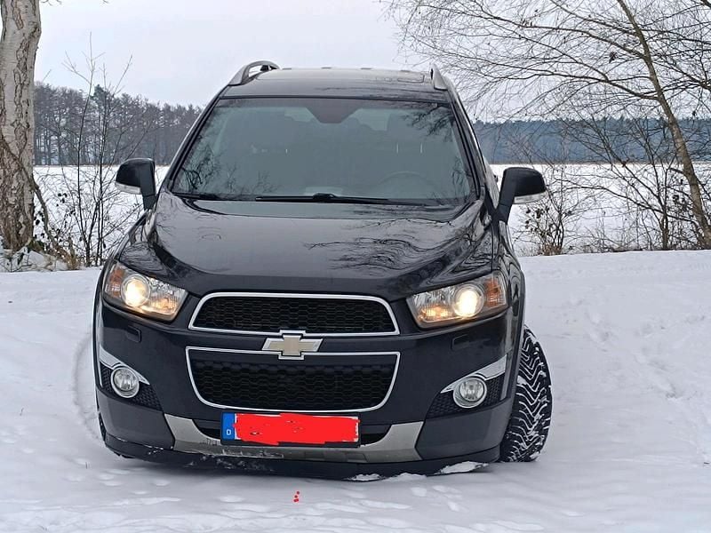 Schwarz Gebraucht 2011 Chevrolet Captiva LTZ SUV | 4.300 € (Guter Preis) - Bild 1/4