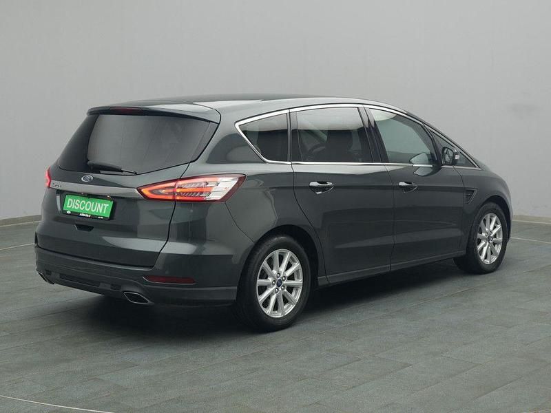 Gebraucht Ford S-MAX Titanium 209 PS (153 kW) 2017 Grün Van / Kleinbus