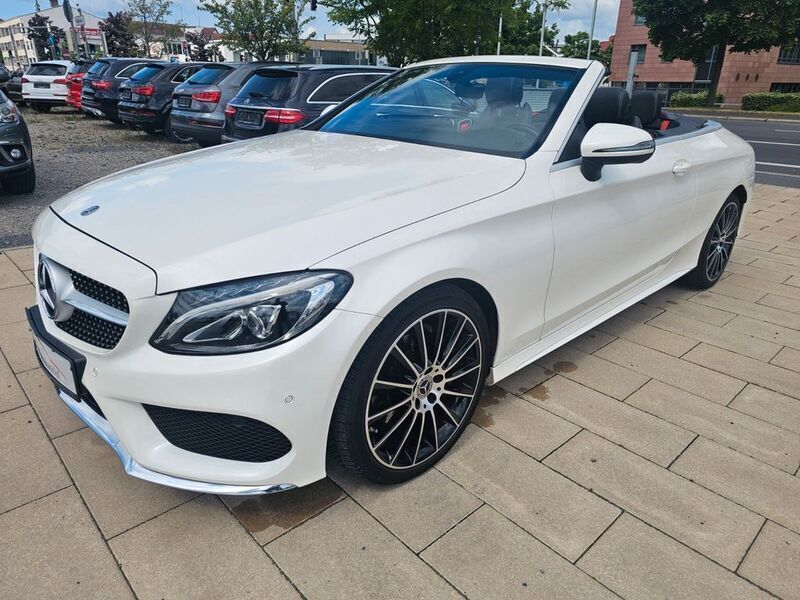 Weiß Gebraucht 2017 Mercedes C180 AMG line Cabrio | 27.950 € (Etwas zu teuer) - Bild 1/4