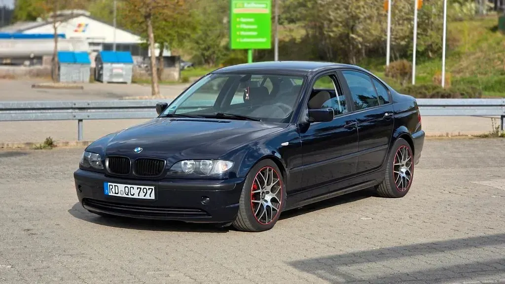 Second-hand BMW 02 140 CP (102 kW) 2003 Albastru Berlinǎ