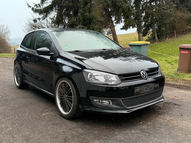 Gebraucht VW Polo Match 90 PS (66 kW) 2012 Schwarz Kleinwagen