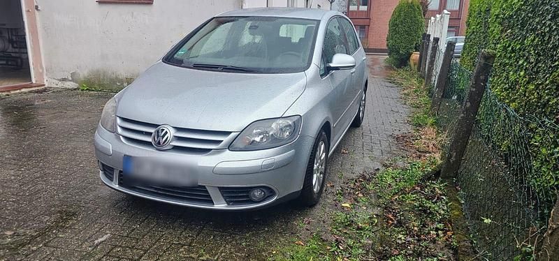 Gebraucht 2005 VW Golf IV Kleinwagen | 1.900 € (Etwas zu teuer) - Bild 1/4
