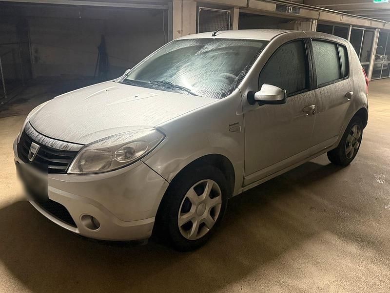 Gebraucht Dacia Sandero 75 PS (55 kW) 2008 Silber Kleinwagen