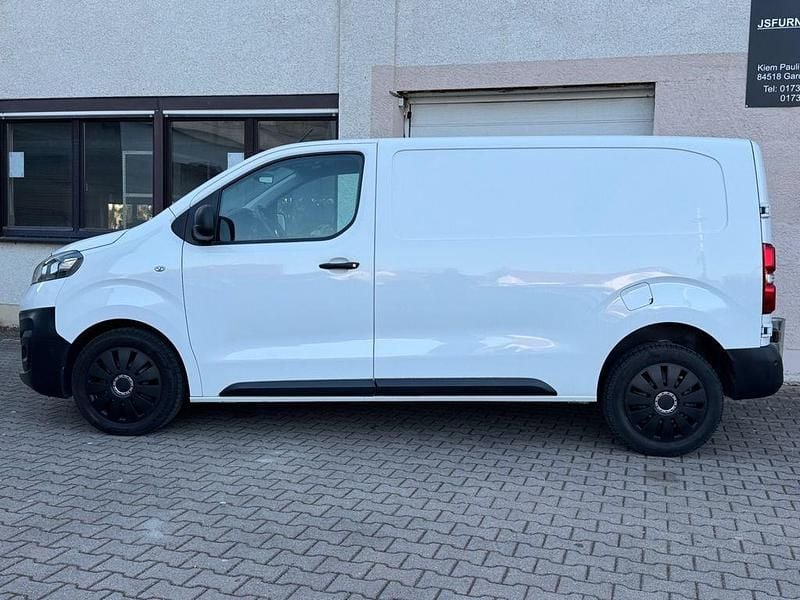 Używany Opel Vivaro 150 KM (110 kW) 2020 Biały Minivan