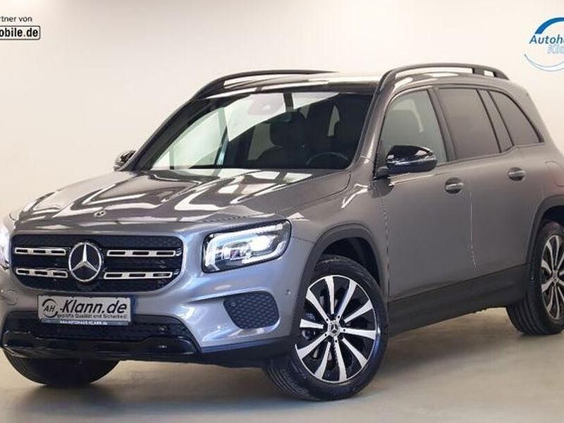 Gebraucht Mercedes GLB200 Night 163 PS (119 kW) 2022 Grau SUV