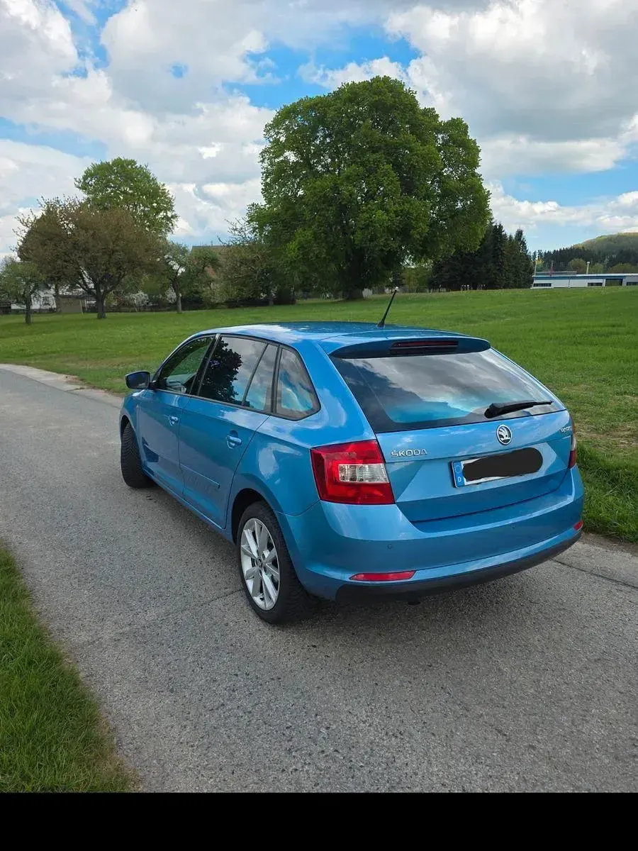 Brugt Skoda Rapid Dynamic 105 HK (77 kW) 2013 Blå Hatchback