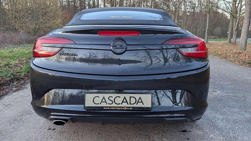 Usata Opel Cascada 165 CV (121 kW) 2013 Nero Cabrio