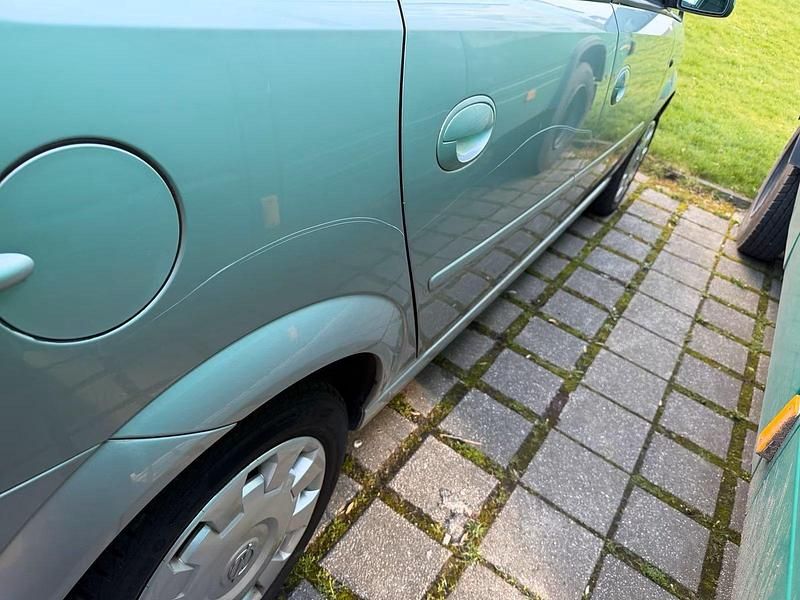 Gebraucht Opel Meriva 101 PS (74 kW) 2005 Silber Van / Kleinbus