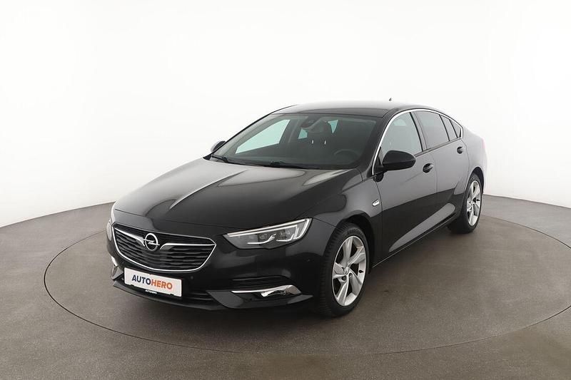Schwarz Gebraucht 2018 Opel Insignia Dynamic Limousine | 17.030 € (Etwas zu teuer) - Bild 1/3