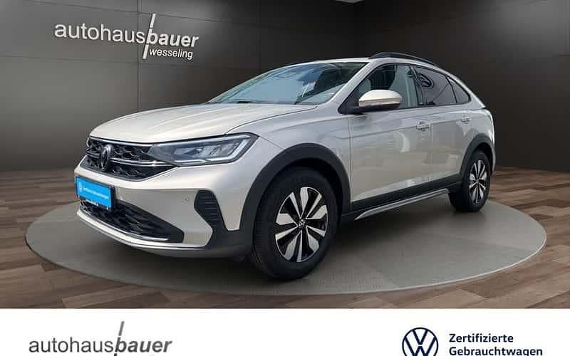 Silber / ivory silver (metallic) Gebraucht 2024 VW Taigo Move SUV | 19.980 € (Fairer Preis) - Bild 1/4