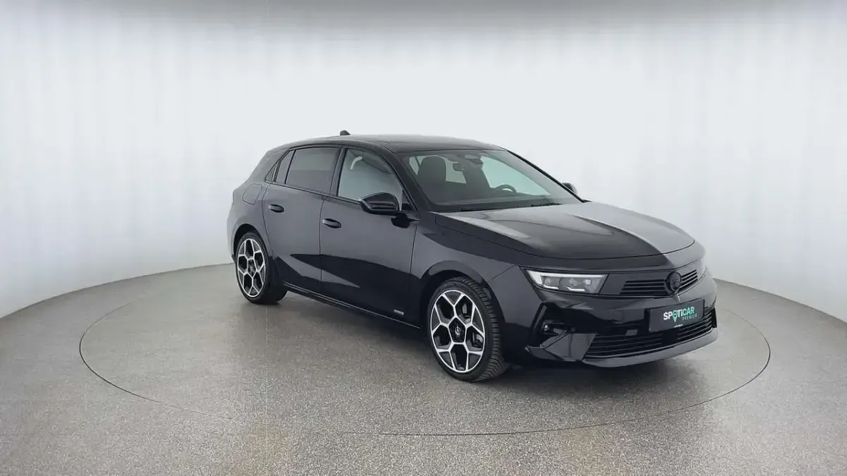 Gebraucht Opel Astra Ultimate 181 PS (133 kW) 2023 Schwarz Kleinwagen