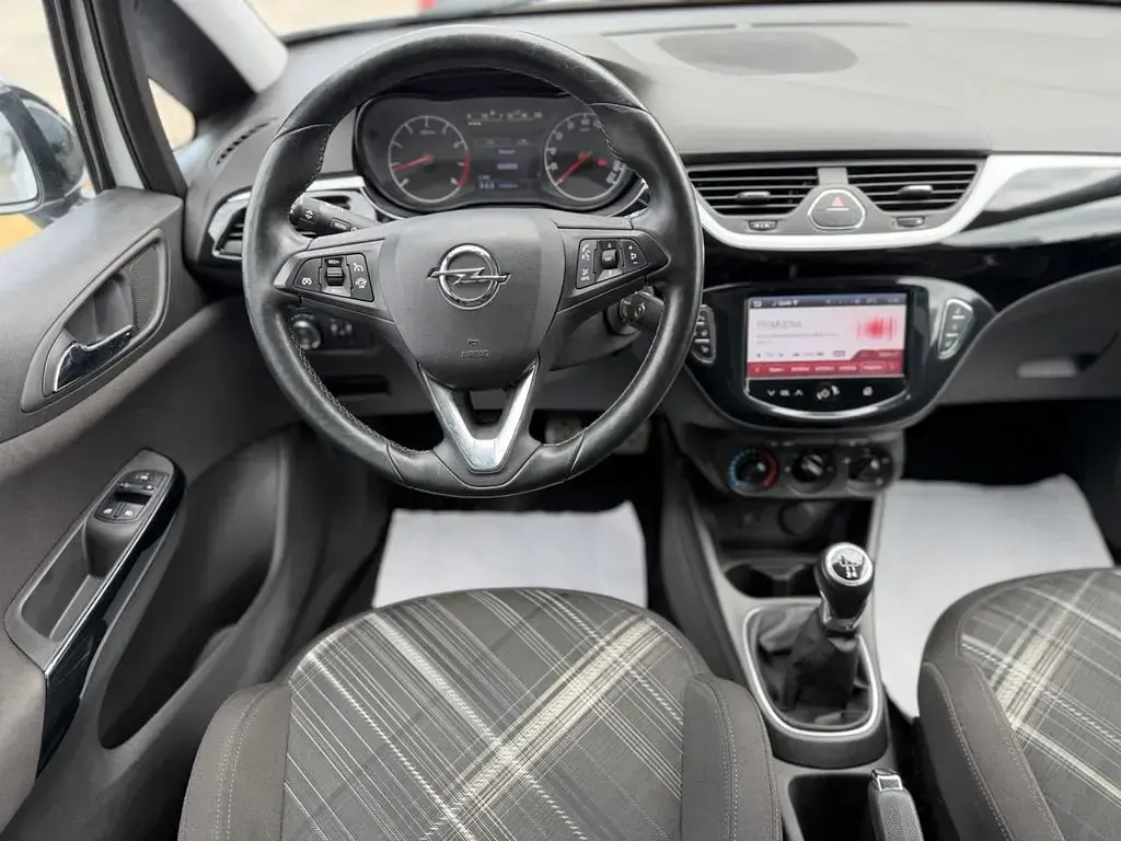 Gebraucht Opel Corsa Color Edition 90 PS (66 kW) 2016 Weiß Kleinwagen