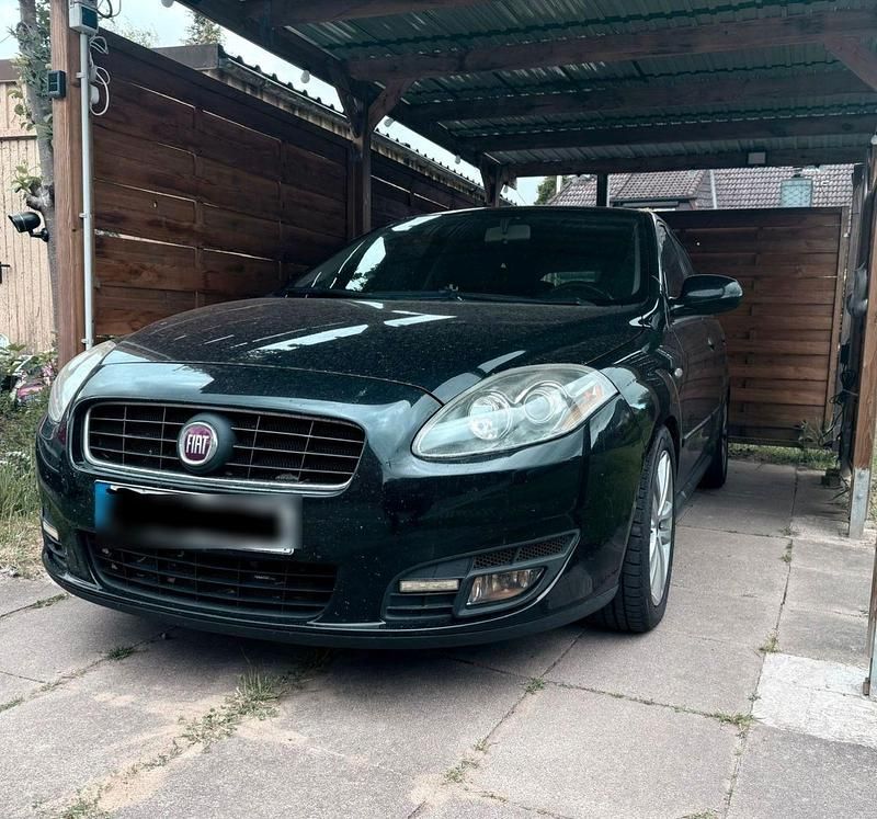 Schwarz Gebraucht 2010 Fiat Croma Emotion Kombi | 2.200 € (Fairer Preis) - Bild 1/4