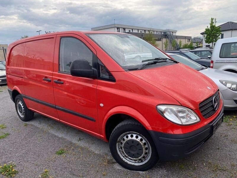 Feuerrot Gebraucht 2009 Mercedes Vito Van / Kleinbus | 7.498 € (Fairer Preis) - Bild 1/4