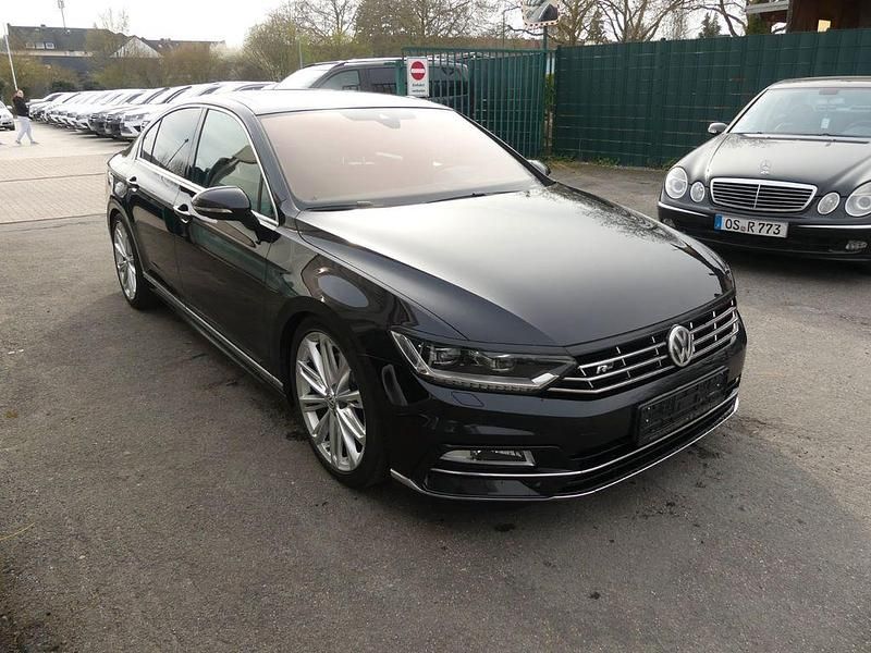 Gebraucht VW Passat Sport 220 PS (161 kW) 2016 Schwarz Limousine