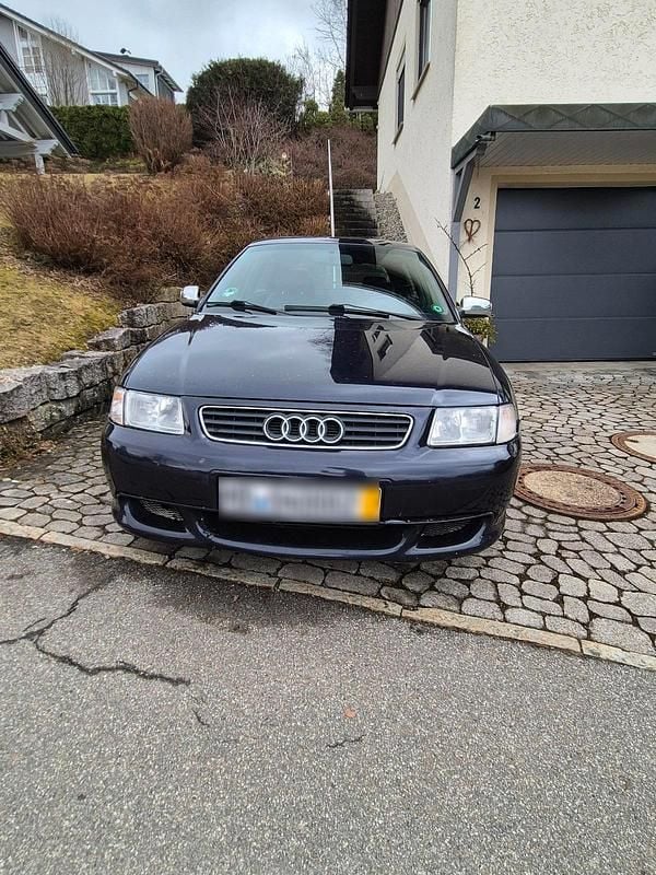 Brugt Audi A3 150 HK (110 kW) 1997 Blå Hatchback