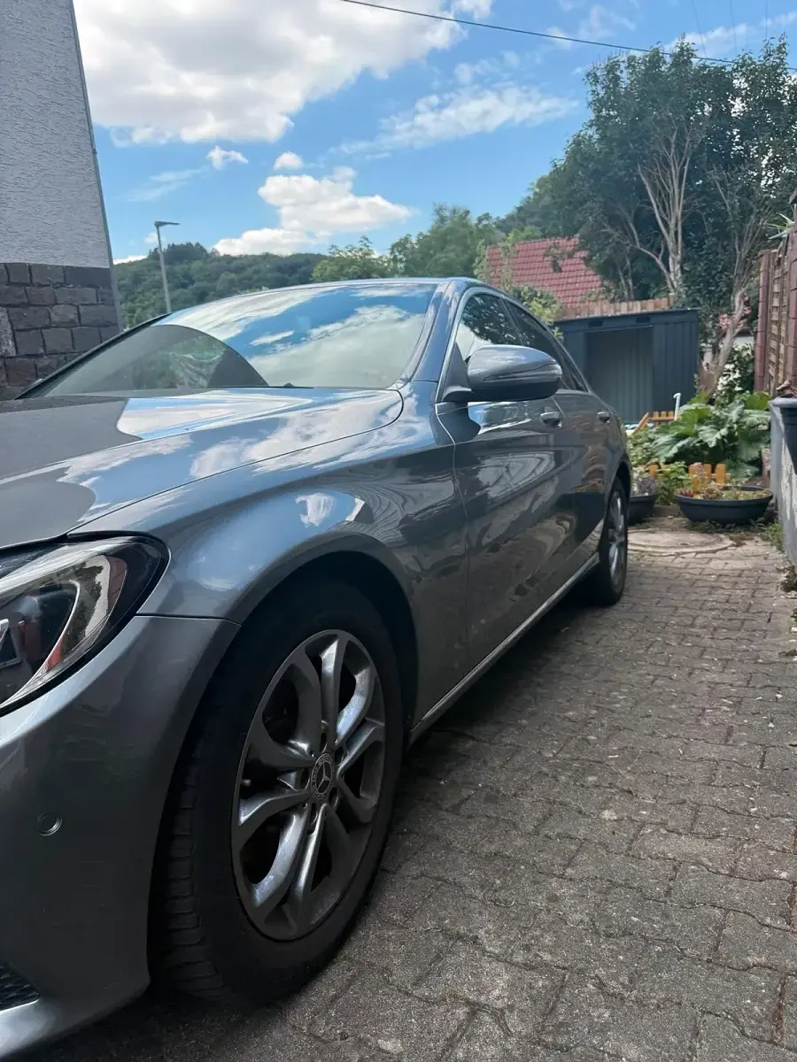 Gebraucht Mercedes C180 156 PS (114 kW) 2017 Silber Limousine