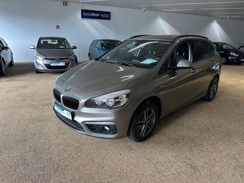 Silber Gebraucht 2014 BMW 218 Active Tourer Basis Van / Kleinbus | 9.990 € (Guter Preis) - Bild 1/4