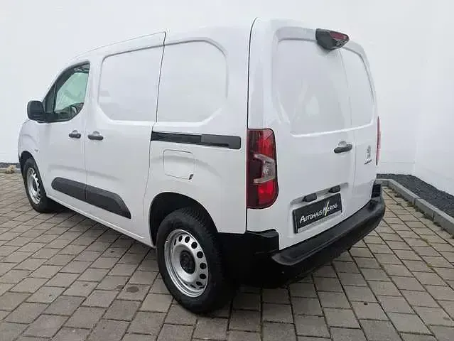 Gebraucht Peugeot Partner Premium 102 PS (75 kW) 2023 Weiss Van / Kleinbus