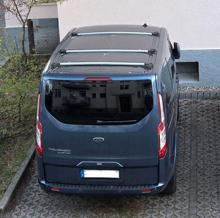 Gebraucht Ford Tourneo Titanium X 170 PS (125 kW) 2022 Blau Van / Kleinbus
