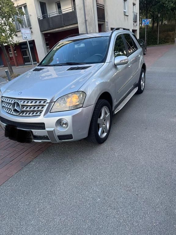 Silber Gebraucht 2007 Mercedes ML320 SUV | 6.500 € (Superpreis) - Bild 1/4